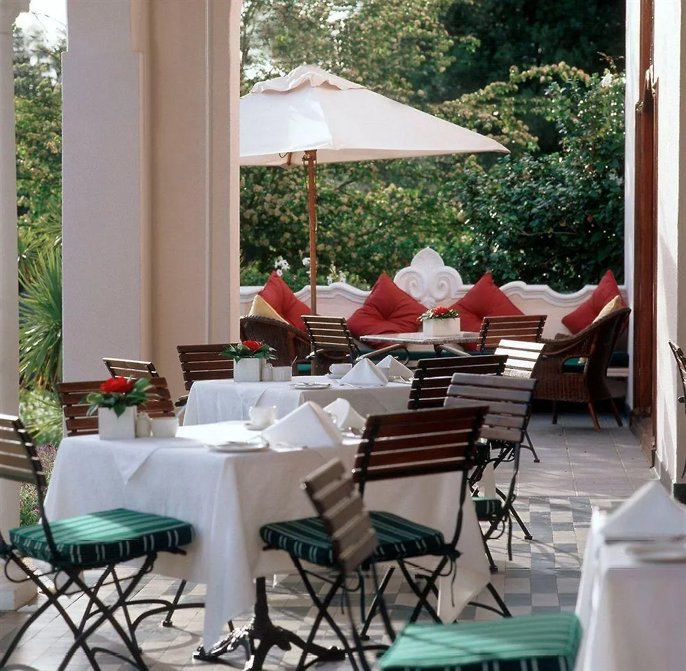 Greenways Hotel Cape Town 5*,